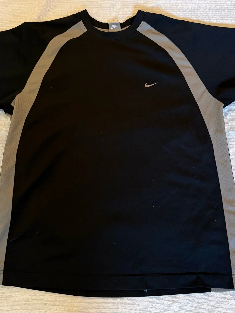 Nike Black and Gray Short-Sleeve Athletic Tee